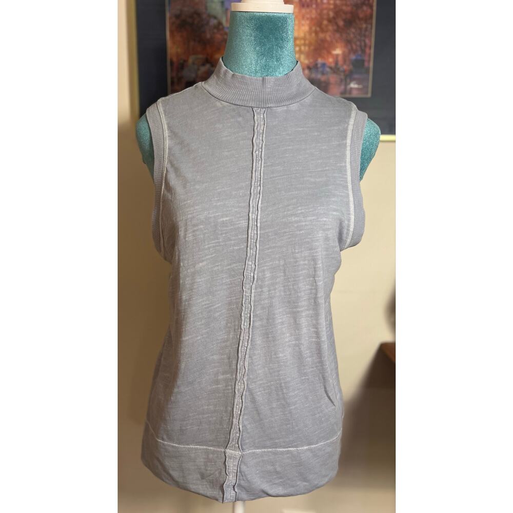 Sleeveless light purple summer top by Anthropologie